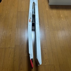 ラダーレール(足付き)の画像