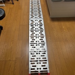 ラダーレール(足付き)の画像
