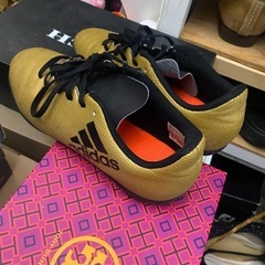 サッカーシューズの画像