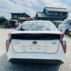 🇯🇵👍🤗 プリウス50。2017年式。車検2年。グレードS。クルーズコントロール付き。価格はコミコミです。🇯🇵😍の画像