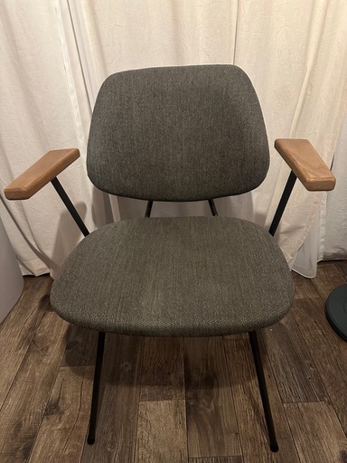 関家具　CRASH GATE　使用1年　定価27500 アボック ダイニングチェア TIMベージュ 肘付