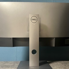 Dell U3219Q 31.5インチ 4K モニターの画像