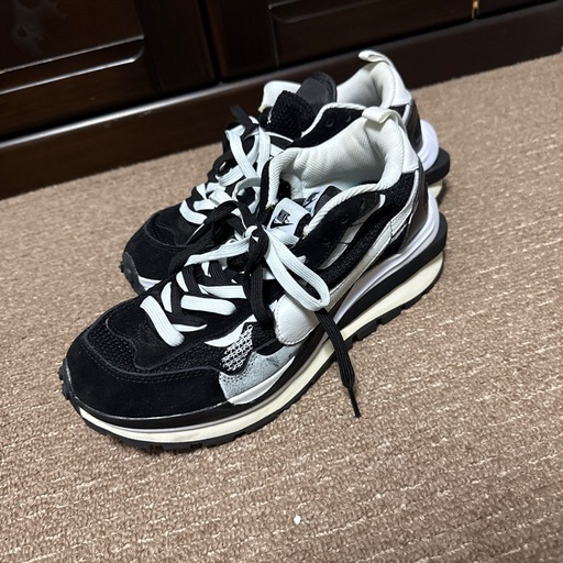 スニーカー NIKE sacai Vapor waffle Black White