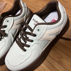 スニーカー　25.0の画像