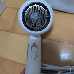 【新品】 折りたたみ式 ヘアドライヤーの画像