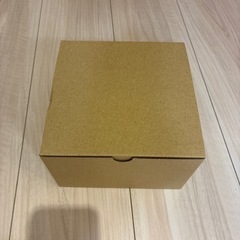 ダンボールボックスの画像