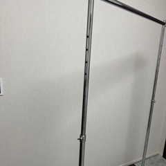 ハンガーラックの画像
