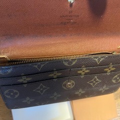 表面だけは無駄に美品なヴィトン長財布　Louis Vuitton　ルイヴィトン　　の画像