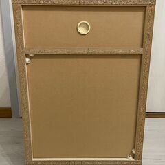キャビネット収納棚の画像