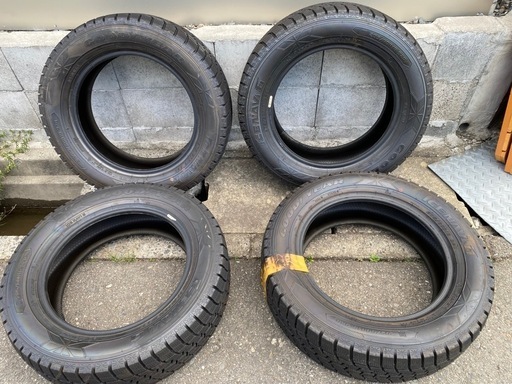 スタットレスタイヤ3本