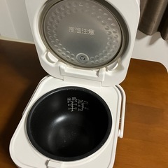 炊飯器の画像