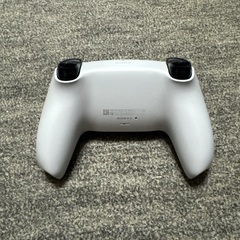 PS5用DualSenseワイヤレスコントローラーの画像