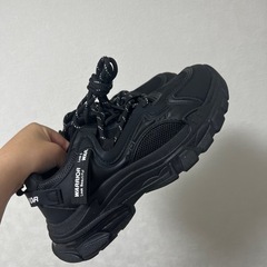 スニーカーの画像