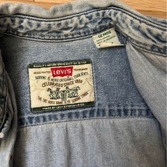 Levi'sデニムシャツの画像