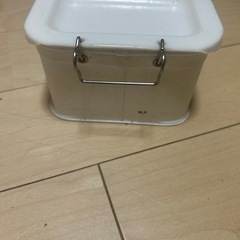 ダイワ Daiwa エサバッカン S（J） ノーマルタイプ [ホワイト]の画像