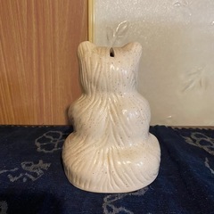 インド陶製　クマの貯金箱の画像