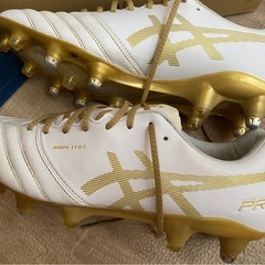 ASICS PRO ホワイト/ゴールド スパイクシューズ 28cmの画像