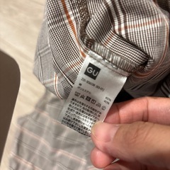 【ジーユー】フリル袖カットソーの画像
