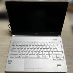 【超美品】取説あり！富士通ノートパソコン(LIFEBOOK)の画像