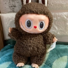 可愛い　ラブブ　茶色　の画像
