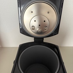 アイリスオーヤマ　電気ポット2.2Lの画像