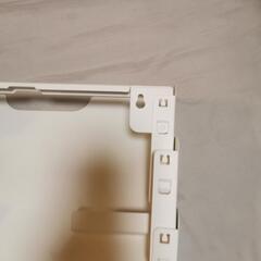 IKEA　クビッスレ　新聞ラックの画像