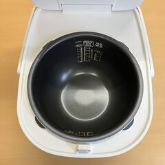 アイリスオーヤマ 5.5合炊き IHジャー炊飯器 ERC-IE50（ホワイト）2019年製の画像