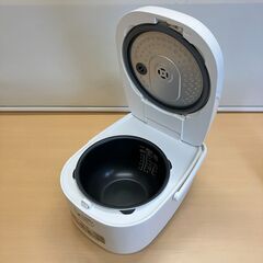 アイリスオーヤマ 5.5合炊き IHジャー炊飯器 ERC-IE50（ホワイト）2019年製の画像