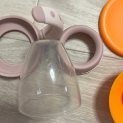 NUKボトルとダッドウェイ munchkin 360°ミラクルカップ 　　の画像