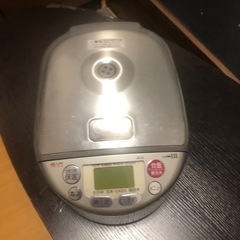 炊飯器の画像