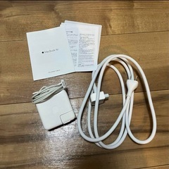 Apple MacBook Airシルバ2017メモリ8GB,SSD 128GBの画像