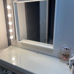 IKEA_MALM（マルム）ドレッサー_鏡&照明セットの画像