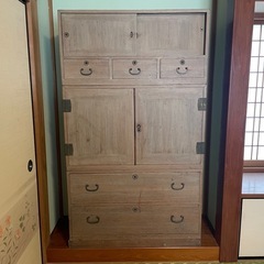 桐箪笥の画像