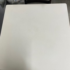2人用ダイニングセット (テーブルと椅子2脚) お譲りしますの画像