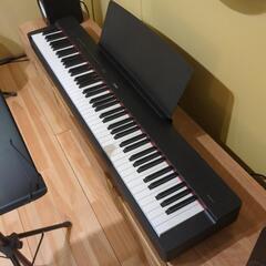 電子ピアノ Yamaha P-225Bの画像
