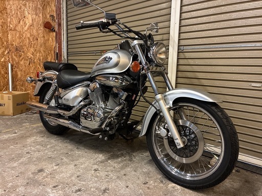 スズキ　イントルーダー250LC 配送可能　支払いは現金or振り込みも可能