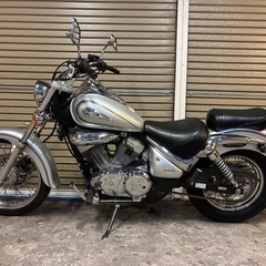 スズキ　イントルーダー250LC 配送可能　支払いは現金or振り込みも可能の画像
