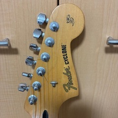 フェンダー　USAサイクロン　の画像