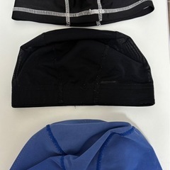 【取引中】水泳帽３つの画像