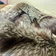 ヴィンテージ高級毛皮のシルバーフォックス顔つき襟巻きの画像