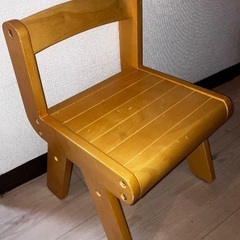 幼児用机、椅子の画像