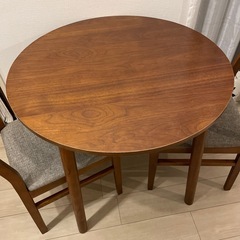 難ありダイニングテーブルセットの画像