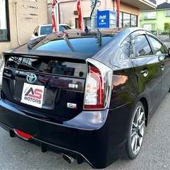 トヨタ　プリウスGSの画像