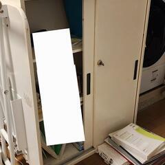 鍵付きロッカー 事務所 書類入れ スチールラックの画像