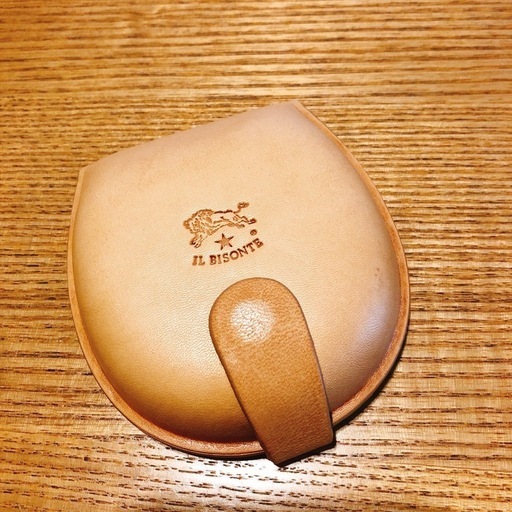 【新品未使用】イルビゾンテ IL BISONTE 小銭入れ ケース 馬蹄型 C0543 P 120 NATURAL ナチュラル