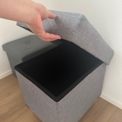 イス　収納つきの画像
