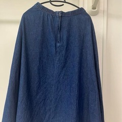 UNIQLO スカートの画像