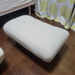 《無料》一人掛けソファー＋オットマンの画像