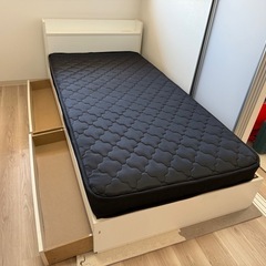 シングルベッドの画像