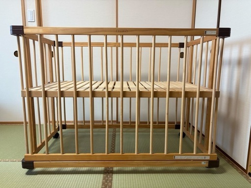 farskaベビーベッド